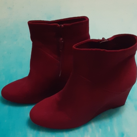 Booties - Picture 3 of 4